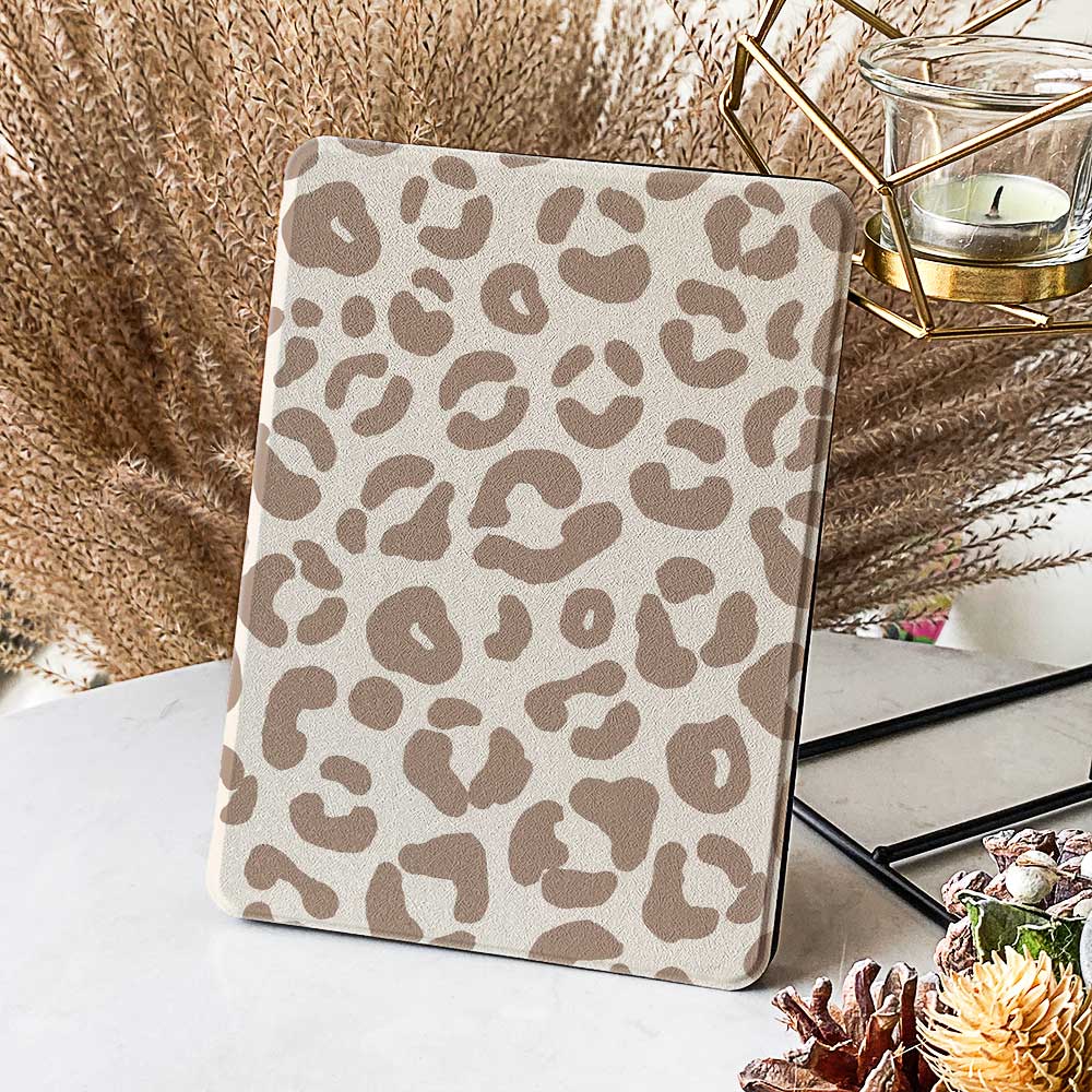 Leopard Kiss - Kindle Case - Khaki - Joylife Case