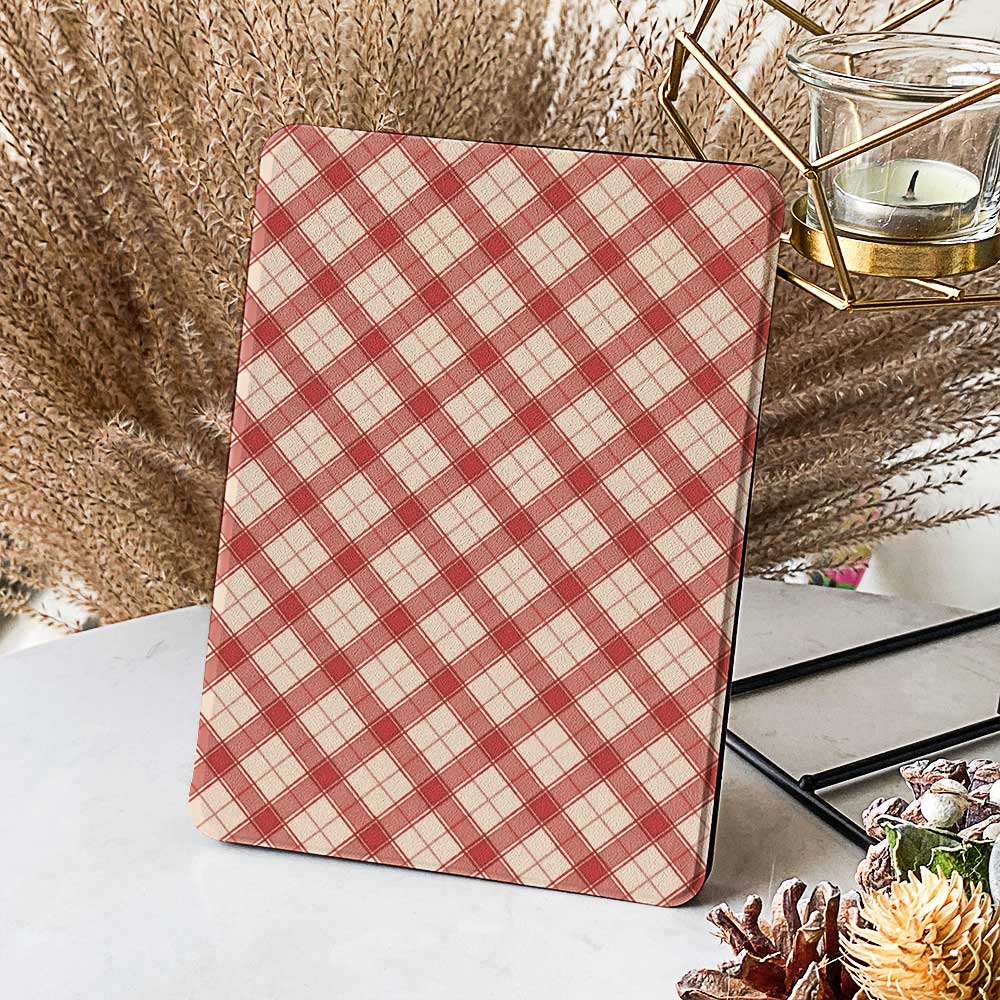 Vintage Checkered Charm Kindle Case